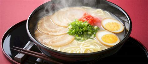  Hakata Ramen: Geleneksel Japon Lezzetini Yoğun Umami Tadıyla Buluşturun!