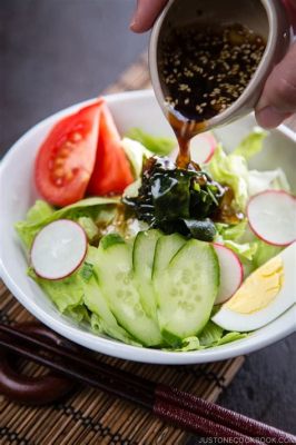 サラダうどん たれ 和風：日本の食文化における新たな潮流